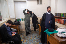 مراسم جشن و عمامه گذاری طلاب در روز میلاد پیامبر اکرم(ص) و امام جعفر صادق(ع) - قم