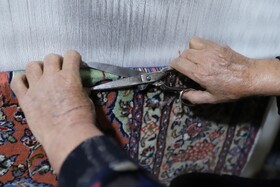 قالی‌بافی توسط خانواده‌های روستای جیریا