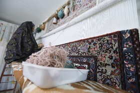 قالی‌بافی توسط خانواده‌های روستای جیریا