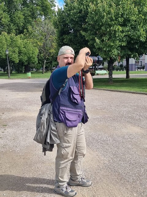 اهدای مدال فرانسوی به هنرمند ایرانی برای ثبت رد پای قاجار در این کشور