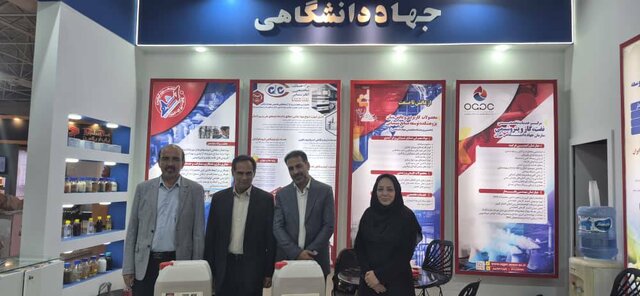 رونمایی از دو محصول شیمیایی فناورانه جهاد دانشگاهی تهران در نمایشگاه ایران‌پلاست