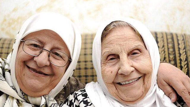 سالمندی صبر سنگین، شعله سکوت