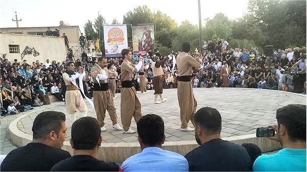 تصویر آرشیوی است سقز میزبان دومین جشنواره منطقهای هەڵپەرکێ