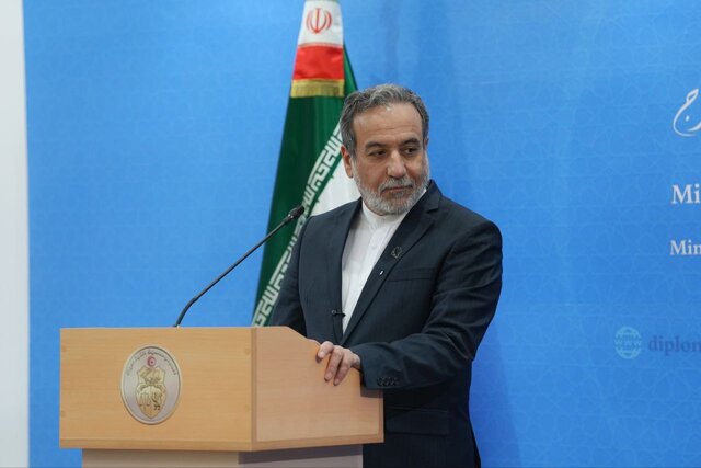 عراقچی: رژیم صهیونیستی برای تجزیه سوریه و ایجاد «اسرائیل بزرگ» تلاش میکند عراقچی: رژیم صهیونیستی برای تجزیه سوریه و ایجاد «اسرائیل بزرگ» تلاش میکند