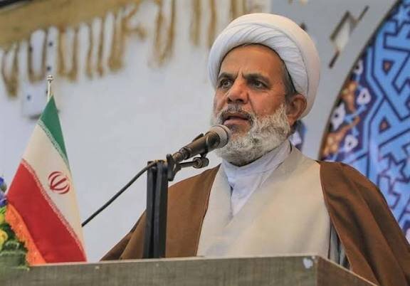 روابط سیاسی و اقتصادی با کشورهای اسلامی باید تقویت شود