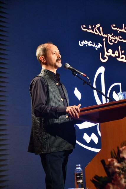 من را متوهم خواندند!