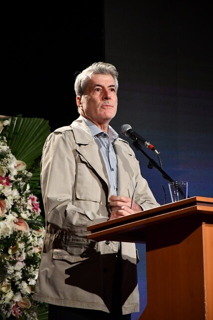 من را متوهم خواندند!