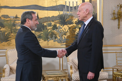 توافق ایران و تونس برای احیای همکاریهای اقتصادی و گردشگری توافق ایران و تونس برای احیای همکاریهای اقتصادی و گردشگری