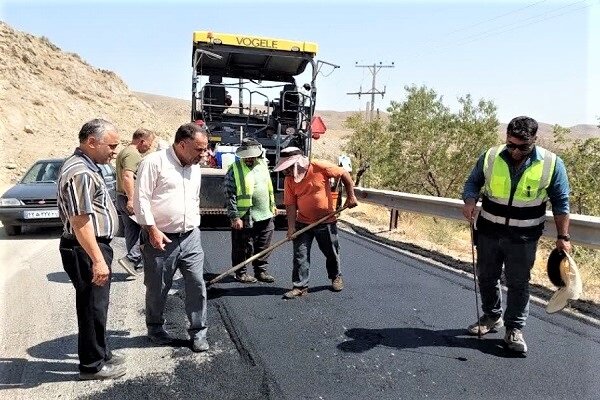 رفع ۵ نقطه مستعد حادثه در محور روستایی قاهان شهرستان جعفرآباد