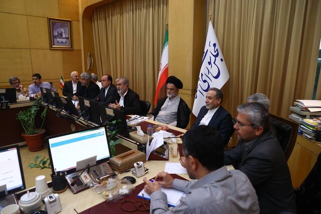 حضور وزیر خارجه در نشست کمیسیون امنیت ملی و سیاست خارجی مجلس شورای اسلامی عراقچی: نشست کمیسیون امنیت ملی درباره توافق با آژانس، سازنده و علمی بود