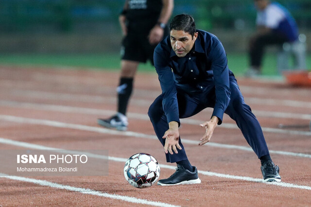 بالا گرفتن اعتراض پرسپولیسی‌ها/ هاشمیان "حیا کن، رها کن" شنید!