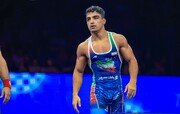 احمد جوان نابغه روس را برد و قهرمان کشتی جهان شد