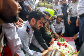 مراسم تشییع پیکر آتش‌نشان فداکار «شهید رضا فخریان»