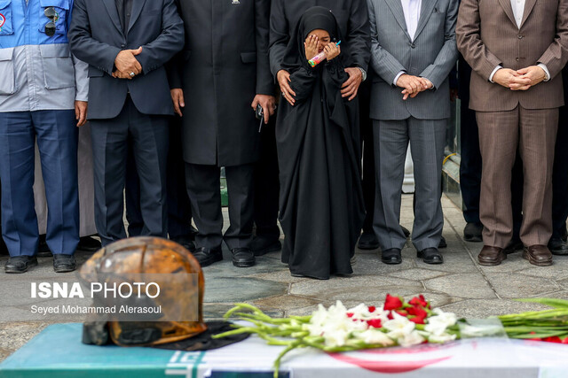 مراسم تشییع پیکر آتش‌نشان فداکار «شهید رضا فخریان» - مشهد