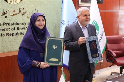 رییس سازمان حفاظت محیط‌ زیست و وزیر میراث‌ فرهنگی تفاهم‌نامه همکاری امضا کردند