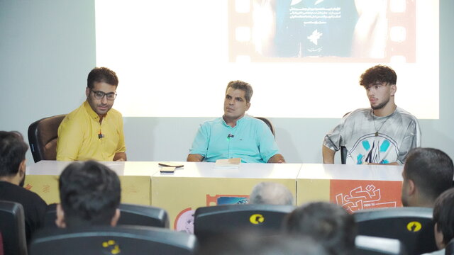 آقای «علیرضا دبیر» این مستند را ببینید