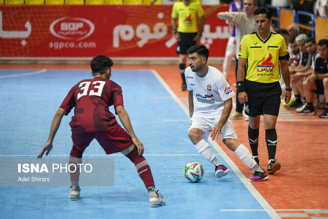 عکس تزئینی است برد خارج از خانه فوتسال آرمان زنجان مقابل شهدای نعیمآباد یزد