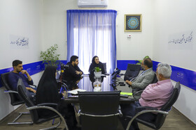 شعر رسالتی هدفمند برای حفظ هویت جامعه دارد