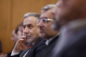 عراقچی: کشورهای زیادی تلاش دارند میان ایران و آمریکا میانجیگری کنند