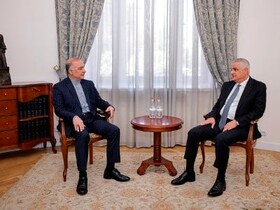 قدردانی ایروان از سفیر ایران بابت کمک‌ به توسعه روابط