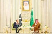 پاکستان و عربستان «توافقنامه دفاع استراتژیک مشترک» امضا کردند