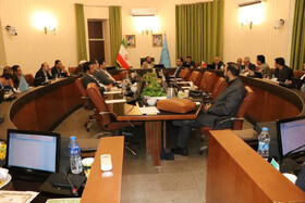 کسی که عمداً مرتکب فساد شده با کسی که در مسیر خدمت دچار لغزش شده فرق دارد