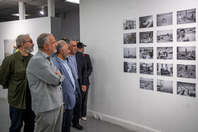 احمد مسجد جامعی در مراسم اعطای هفتمین دوره نشان عکس سال مطبوعاتی ایران
