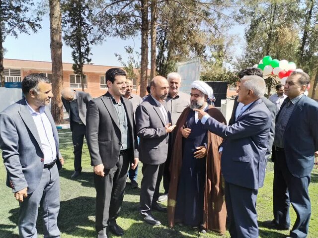 افتتاح پنجمین زمین چمن مصنوعی جوادآباد ورامین در قالب طرح شهید سلیمانی