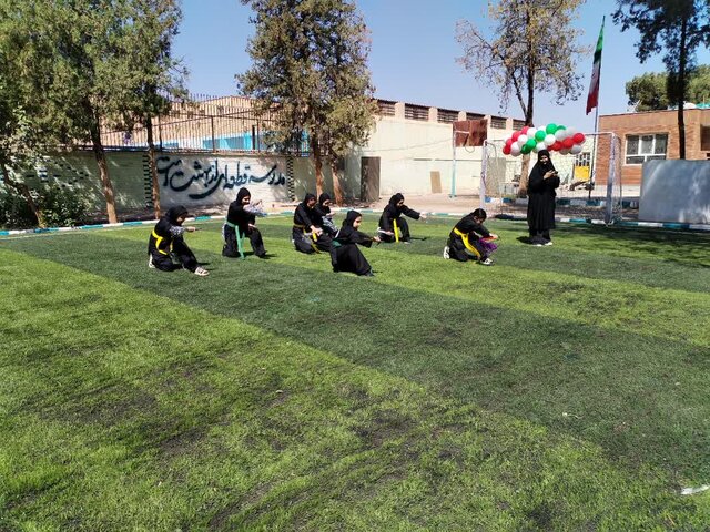 افتتاح پنجمین زمین چمن مصنوعی جوادآباد ورامین در قالب طرح شهید سلیمانی