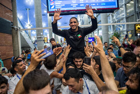 استقبال از تیم ملی کشتی ایران در فرودگاه امام خمینی (ره)