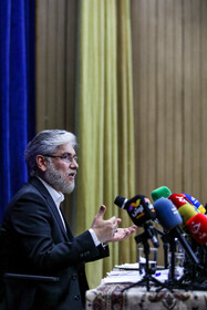 نشست خبری حسین سیمایی صراف، وزیر علوم، تحقیقات و فناوری