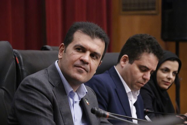 نخبگان پل ارتباطی دانشگاه و صنعت می‌شوند/حمایت‌های مالی و پژوهشی بنیاد ملی نخبگان افزایش یافت