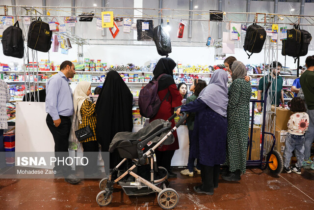 ازدحام جمعیت و رکود فروش؛ روایتی از نمایشگاه پاییزه مشهد