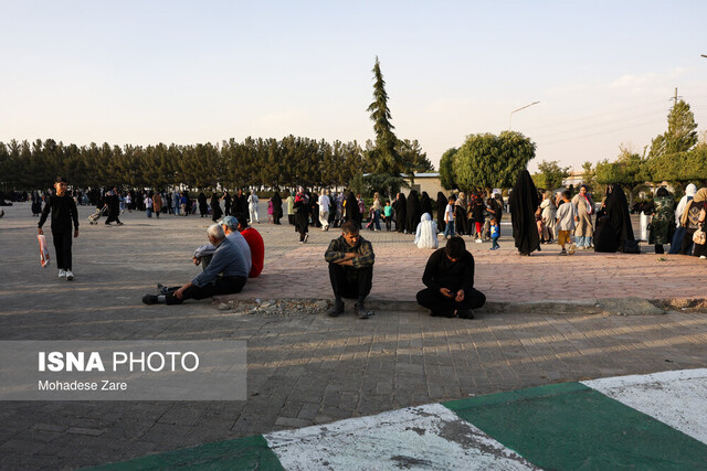 ازدحام جمعیت و رکود فروش؛ روایتی از نمایشگاه پاییزه مشهد