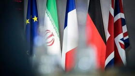 مسئولان دنبال یک راه سوم باشند