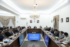 عارف: نباید قیمت یک کالا در فروشگاه‌ها و مغازه‌های مختلف متفاوت باشد