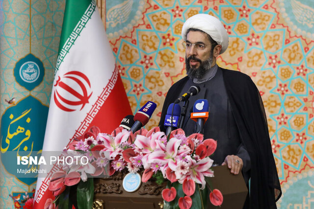 عکس آرشیوی رستمی: ۱۳ آبان امسال با تمام سالهای قبل متفاوت است