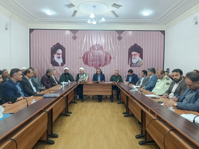 وحدت مردم و نظام رمز عبور از بحرانهاست وحدت مردم و نظام رمز عبور از بحرانهاست