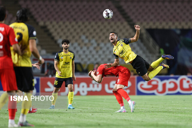 معمای نقش‌جهان؛ سپاهانِ محرم در خانه زمین‌گیر می‌شود!