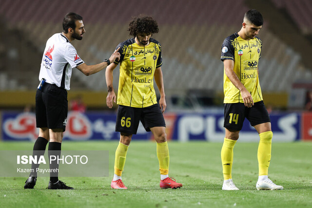 سپاهان با نویدکیا بالاخره برد/ گل‌گهر مقابل فولاد متوقف شد