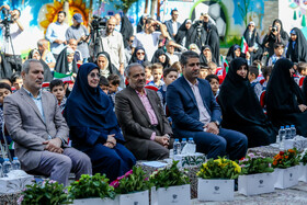 جشن شکوفه ها با حضور علیرضا کاظمی، وزیر آموزش و پرورش - مدرسه شاهد ابن‌ سینا تهران