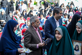 جشن شکوفه‌ها با حضور علیرضا کاظمی، وزیر آموزش و پرورش - مدرسه شاهد ابن‌ سینا تهران