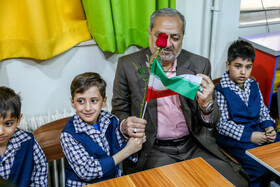 جشن شکوفه ها با حضور علیرضا کاظمی، وزیر آموزش و پرورش - مدرسه شاهد ابن‌ سینا تهران