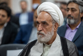 حجت الاسلام و المسلمین محمد علی خسروی، نویسنده کتاب در مراسم رونمایی 