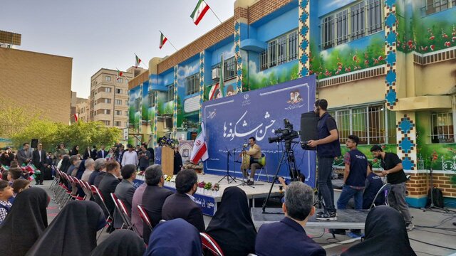 آغاز «جشن شکوفهها» و سال تحصیلی کلاس اولیها/ ورود بیش از ۱.۲ میلیون کلاس اولی به مدارس