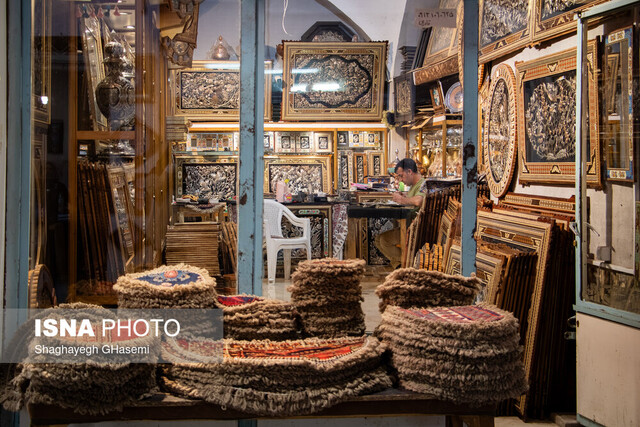 فرماندار تیران و کرون: هنرمندان صنایع دستی به نمایشگاه دائمی و فصلی نیاز دارند