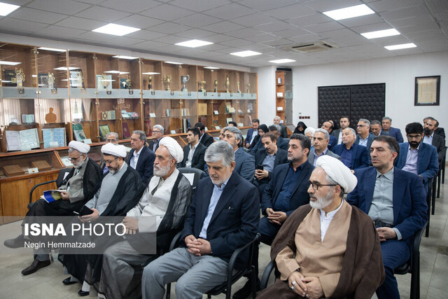 هشدار نسبت به استفاده ابزاری از امام خمینی (ره)