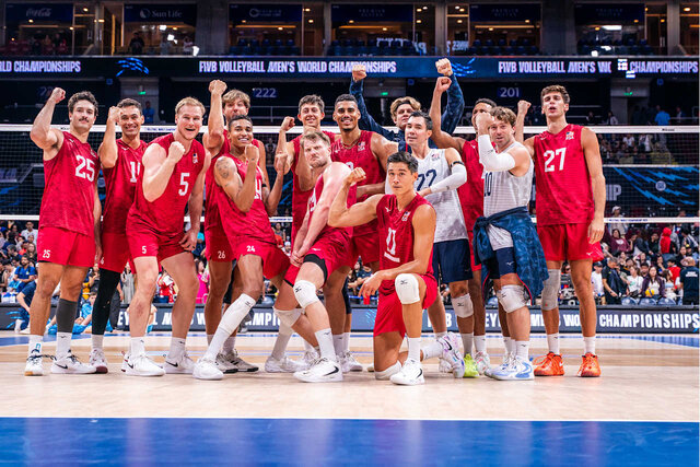 حذف اسلوونی از والیبال قهرمانی جهان توسط آمریکا/ نبرد داغ یانکیها با بلغارستان حذف اسلوونی از والیبال قهرمانی جهان توسط آمریکا/ نبرد داغ یانکیها با بلغارستان