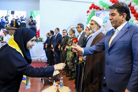 محمدعلی طالبی، استاندار در مراسم نواختن زنگ مهر، ایثار و مقاومت - کرمان