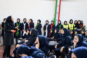 مراسم نواختن زنگ مهر، ایثار و مقاومت در کرمان